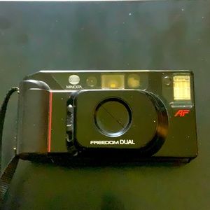 Minolta Freedom Dual AF, 35mm Camera